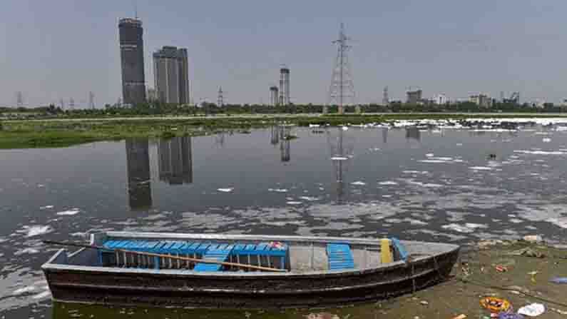 Yamuna River pollution: ఎన్జీటీ సిఫారసుల మేరకు ఢిల్లీ సర్కార్ కీలక నిర్ణయం.. నాణ్యతలేని సబ్బులు, డిటెర్జెంట్ల విక్రయాలపై నిషేధం!