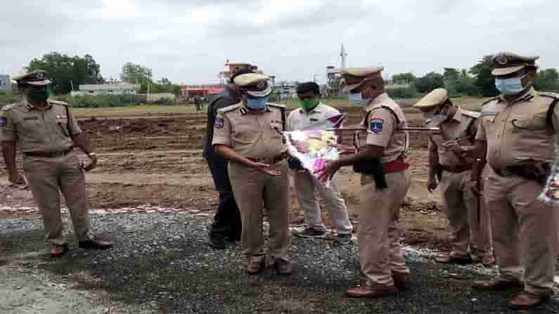 DGP Mahender Reddy: తెలంగాణలో మావోయిస్టులకు చోటులేదు.. లొంగిపోతే మెరుగైన చికిత్స అందిస్తాంః డీజీపీ మహేందర్ రెడ్డి