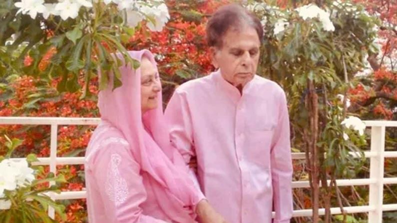 Dilip Kumar: వాట్సాప్ ఫార్వర్డ్ మెసేజ్‏లను నమ్మకండి.. దిలీప్ కుమార్ ఆరోగ్యం పై స్పందించిన ఆయన భార్య సైరా భాను..