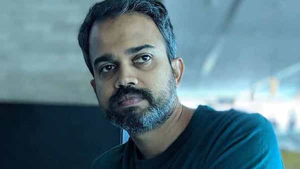 Director Prashanth Neel : డైరెక్టర్ ప్రశాంత్ నీల్ రెమ్యూనరేషన్..! KGF 2 సినిమాకి ఎంత తీసుకున్నాడో తెలుసా..?