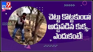రైళ్లో సీటు కోసం ఏకంగా యువకుడు చేసిన తతంగం నవ్వులు పూయిస్తున్న వీడియో : Viral Video.