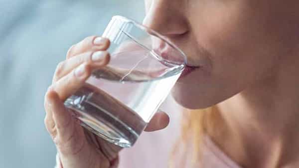 Drinking Excess Water : ఎక్కువగా నీరు తాగినా నష్టమే..! ఒక్కోసారి మరణమే సంభవిస్తుంది.. ఎందుకో తెలుసుకోండి..