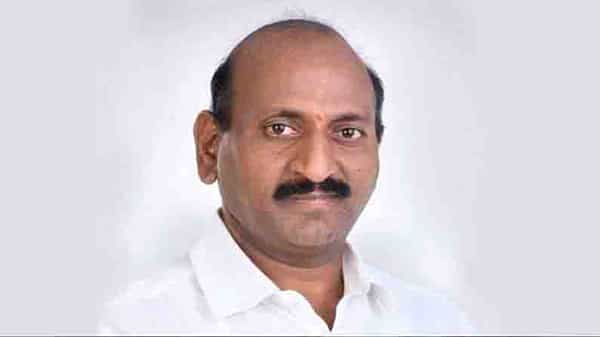 Ex MLA Enugu Ravinder Reddy: తెలంగాణలో బీజేపీ అధికారంలోకి రావడం ఖాయం.. ఏనుగు రవీందర్ రెడ్డికి కామారెడ్డి జిల్లాలో ఘన స్వాగతం!