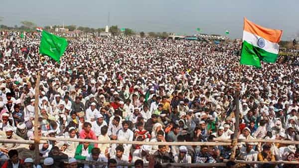 Farmers Protest: రైతుల నిరసనను తప్పుదారి పట్టించేందుకు పాకిస్తాన్ ఐఎస్ఐ కుట్ర.. నిఘా వర్గాల హెచ్చరిక..