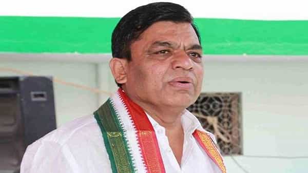 Balaram Naik: అన్ని పత్రాలు ఉన్నాయి.. ఈసీ అనర్హత వేటుపై స్పందించిన బలరాం నాయక్..