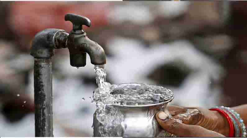 GHMC water bills: గ్రేటర్ వాసులకు వాటర్ కష్టాలు.. భాగ్యనగరవాసుల దక్కని ఫ్రీ ఫలం.. ఐదింతల బిల్లుతో హడలిపోతున్న జనం