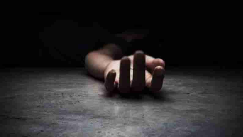 Girl Commits Suicide : ఆన్‌లైన్ క్లాసుల కోసం స్మార్ట్‌ఫోన్ లేదని బాలిక ఆత్మహత్య..! పేదరికంలో తల్లిదండ్రులు