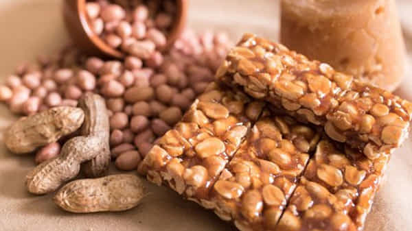 Peanut & Jaggery Benefits: పల్లీలు, బెల్లం కలిపి తింటున్నారా.? అయితే ఈ విషయాలు తెలుసుకోండి..