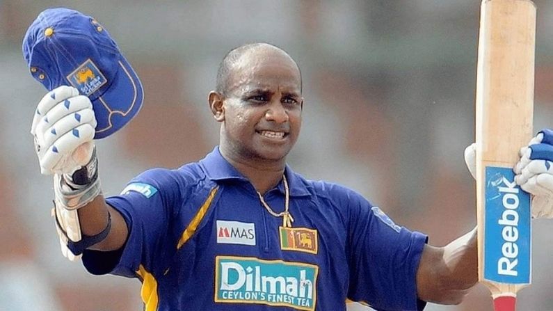 HBD Sanath Jayasuriya: ప్రపంచంలో వేగంగా పరుగులు సాధించే బ్యాట్స్ మెన్లలో సనత్ జయసూర్య పేరు కచ్చితంగా ఉంటుంది. పరిమిత ఓవర్లలో ఓపెనింగ్ బ్యాటింగ్ స్వరూపాన్ని మార్చిన ఘనత జయసూర్యకు దక్కుతుంది. నేడు శ్రీలంక మాజీ కెప్టెన్, గొప్ప బ్యాట్స్ మెన్లలో ఒకరైన సనత్ జయసూర్య పుట్టినరోజు. ఈ సందర్భంగా ఈ ఎడమచేతి వాటం బ్యాట్స్ మెన్ గురించి కొన్ని విషయాలు తెలుసుకుందాం.