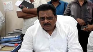 Visakhapatnam: గాజువాకలో కొందరి బరితెగింపు.. పందుల కోసం ఏకంగా డంపింగ్ యార్డ్ గేట్ పగలగొట్టి..