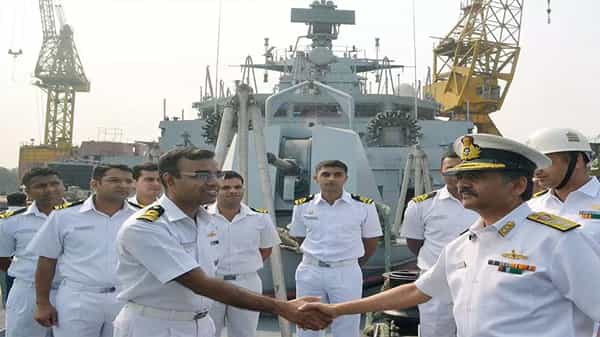 Indian Navy SSC Recruitment: బీటెక్ విద్యార్థులకు ఇండియన్ నేవీలో ఉద్యోగాలు.. ఎలాంటి రాత పరీక్ష లేకుండానే ఎంపిక.