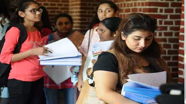 AP Job Calendar: ఆంధ్రప్రదేశ్ నిరుద్యోగులకు గుడ్న్యూస్.. రేపు జాబ్ క్యాలెండర్ విడుదల చేయనున్న సీఎం జగన్..
