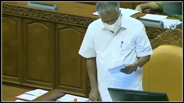 ఫ్రీ వ్యాక్సిన్ ప్లీజ్ ! కేరళ అసెంబ్లీలో తీర్మానానికి ఏకగ్రీవ ఆమోదం, రాష్ట్రాలకు ఒడిశా సీఎం నవీన్ పట్నాయక్ లేఖ