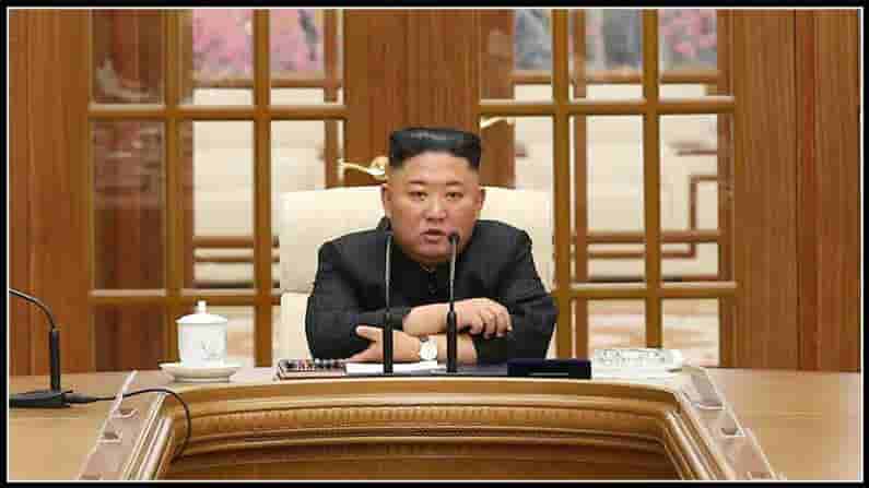 సన్న బడుతున్న కిమ్ జాంగ్......నార్త్ కొరియా అధినేత ఆరోగ్యంపై రేగుతున్న ఊహాగానాలు