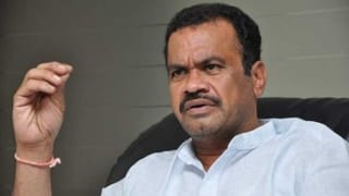 బయటకు వెళ్లాలనుకుంటే వెళ్ళండి.. ఎంపీ కోమటిరెడ్డిపై మధుయాష్కీ ఘాటు వ్యాఖ్యలు