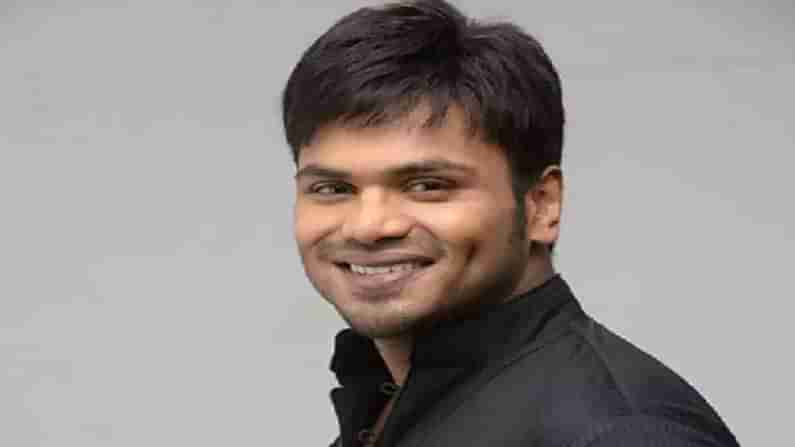 Manchu Manoj: అహం బ్రహ్మాస్మి కోసం మంచు మనోజ్ కఠినమైన వర్కవుట్స్.. నయా లుక్ కోసం ఏకంగా 10 కిలోలు తగ్గిన హీరో..