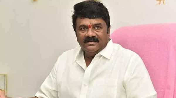 Hyderabad: పేదల పాలిట దేవుడు ముఖ్యమంత్రి కేసీఆర్.. డబుల్ బెడ్రూమ్ ఇళ్లను ప్రారంభించిన మంత్రి తలసాని..