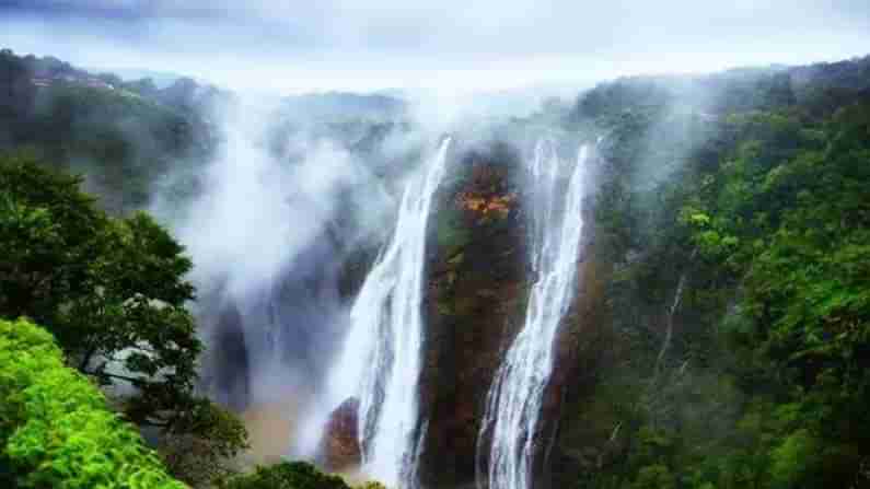 Monsoon Tourist Places:  వర్షాకాలంలో ప్రకృతికి దగ్గరగా గడపాలని అనుకుంటున్నారా.. మనదేశంలో బెస్ట్ ప్లేసెస్ ఏవంటే