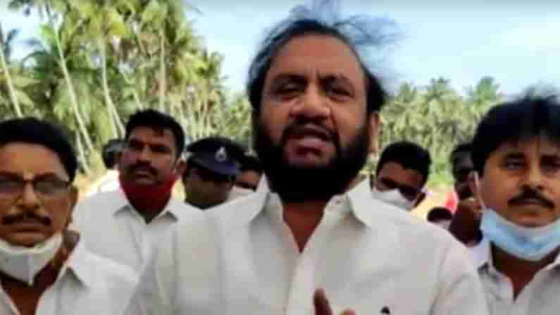 Nallapareddy Prasanna Kumar Reddy: కొత్త జంటల శోభనానికి పనికిరావు...జగనన్న ఇళ్లపై సొంత పార్టీ ఎమ్మెల్యే కామెంట్