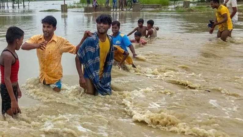 Nepal Floods: నేపాల్ లో భారీ వర్షాలు వరదల బీభత్సం.. 20 మంది గల్లంతు.. వారిలో ముగ్గురు భారతీయులు