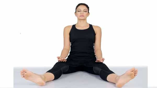 Nishpanda Bhava Pose: మనసు ప్రశాంతంగా ఉండడం కోసం ఈ యోగాసనాన్ని ట్రై చేయండి..