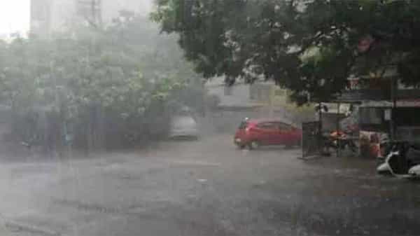 Telangana Rains: తెలంగాణలో ఇవాళ, రేపు మోస్తారు వర్షాలు.. అప్రమత్తంగా ఉండాలన్న వాతావరణ శాఖ
