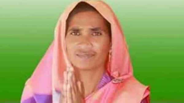 MLA Ramila Khadiya: నా అనుచరుడినే ఆపుతావా..? కానిస్టేబుల్పై చేయిచేసుకున్న మహిళా ఎమ్మెల్యే.. కేసు నమోదు