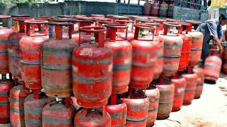 Gas Cylinder: మన గ్యాస్ డిస్ట్రిబ్యూటర్ ను ఇంటి నుంచే మార్చుకునే అవకాశం.. ఎలా.. ఎప్పటినుంచి.. తెలుసుకోండి!