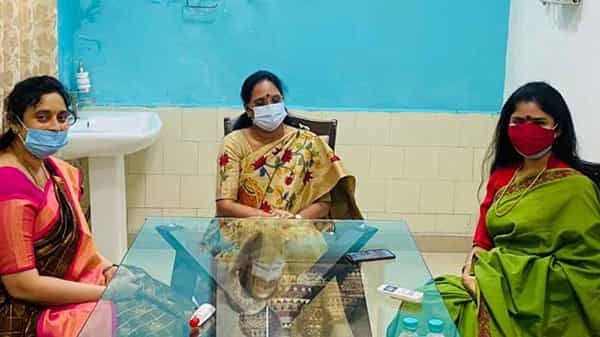 Sanchaita : ఏపీ మహిళా కమిషన్ను ఆశ్రయించిన సంచయిత... అశోక్ గజపతిరాజుపై ఆగ్రహం వ్యక్తం చేసిన వాసిరెడ్డి పద్మ