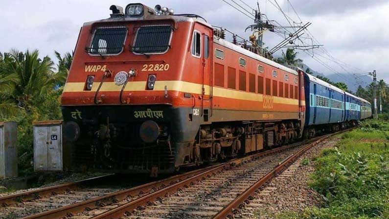 SC Railways Alert: దక్షిణ మధ్య రైల్వే కీలక ప్రకటన.. లింగంపల్లి-విజయవాడ, కాచిగూడ-గూంటూరు-రేపల్లే సహా పలు రైళ్ల పునరుద్ధరణ..