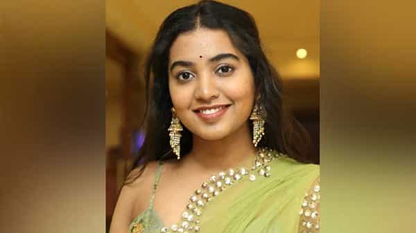 Shivathmika Rajashekar: కోలివుడ్లో శివాత్మిక దూకుడు... సెట్స్ పై ఫస్ట్ మూవీ... మరో సినిమాకు గ్రీన్ సిగ్నల్..