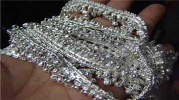 Silver Price Today: వెండి కొనుగోలుదారులకు శుభవార్త.. దిగి వచ్చిన సిల్వర్‌ ధరలు..!