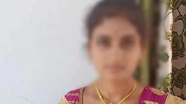 Murder : కడప జిల్లాలో ప్రేమ పేరిట ఓ ఉన్మాది అరాచకం.. యువతి గొంతుకోసి చంపిన వైనం