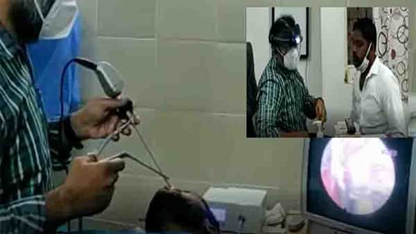 Swab Stick Broken in Nose: కరోనా పరీక్ష కేంద్రం ముఖ్య అతిథి ముక్కులో విరిగిన స్వాబ్ స్టిక్.. తొలి టెస్టు చేస్తుండగా ఘటన !