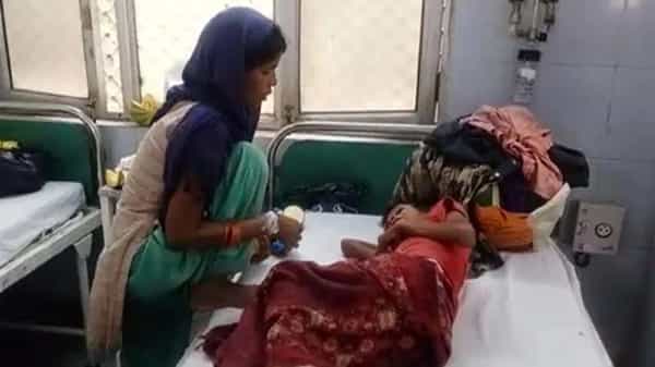 Hungry: తల్లీ, ఐదుగురు పిల్లల కన్నీటి గాధ.. లాక్డౌన్లో పనులు లేక రెండు నెలలుగా పస్తులు..