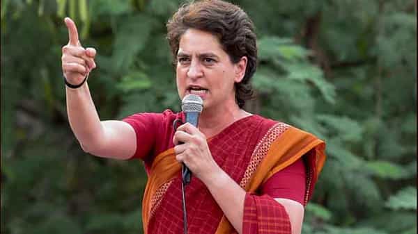 Uttar Pradesh Politics: కాంగ్రెస్ మిషన్ ఉత్తరప్రదేశ్ మొదలైంది..నేరుగా పూర్వాంచల్ నాయకులతో ప్రియాంకా గాంధీ మంతనాలు!