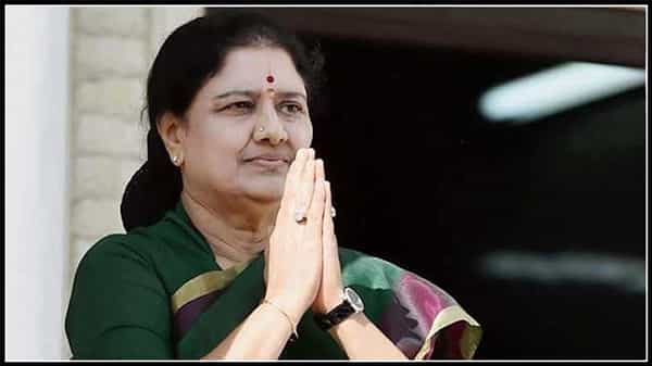 చిన్నమ్మ పొలిటికల్ ఎంట్రీపై కొనసాగుతున్న సస్పెన్స్.... ఆమె వస్తారా...? రారా ..?