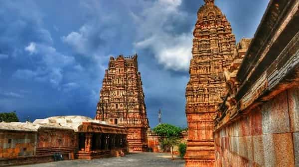 Vontimitta Ramalayam: తెరుచుకున్న ఒంటిమిట్ట రామాలయం.. స్వామి దర్శనానికి భారీగా తరలివచ్చిన భక్తులు..