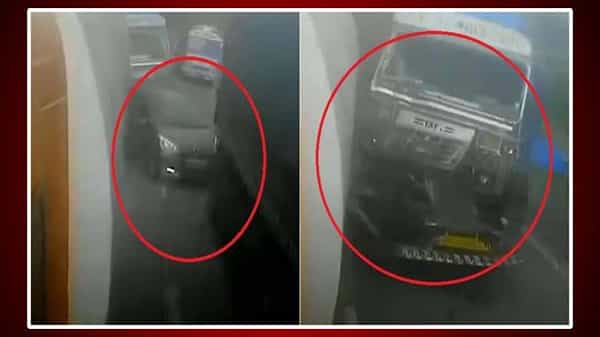 Road accident On Camera: కుటుంబాన్ని వెంటాడిన మృత్యువు.. ముంబై-పుణే ఎక్స్ప్రెస్ వేపై ఘోర రోడ్డు ప్రమాదం..