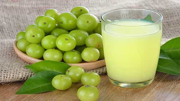 Amla Benefits: వ్యాధులను తగ్గించే ఉసిరికాయలు.. రోజూ ఇలా తింటే అనారోగ్య సమస్యలు ఫసక్..