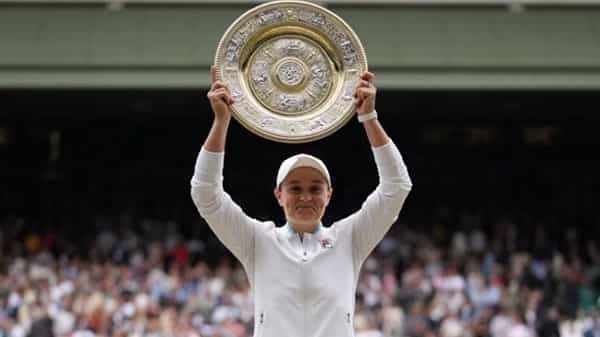 Wimbledon 2021: వింబుల్డన్ మహిళల సింగిల్స్ విజేతగా ఆష్లే బార్టీ.. ఫైనల్లో కరోలినా ప్లిస్కోవాపై ఘన విజయం