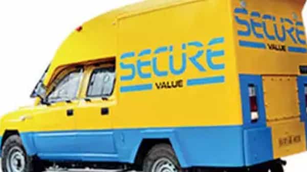 Escape: స్కెచ్ వేసిన ఏటీఎం వ్యాన్ డ్రైవర్.. రూ.50 లక్షల క్యాష్తో పరార్.. నెల్లూరులో సంచలనం..