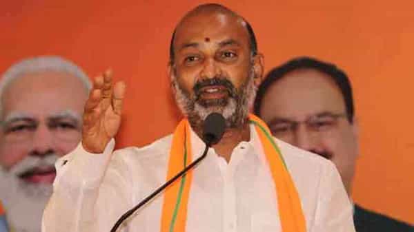 Huzurabad By Election: హుజూరాబాద్లో ఈటెల రాజేందర్దే గెలుపు.. సంచలన కామెంట్స్ చేసిన బండి సంజయ్..