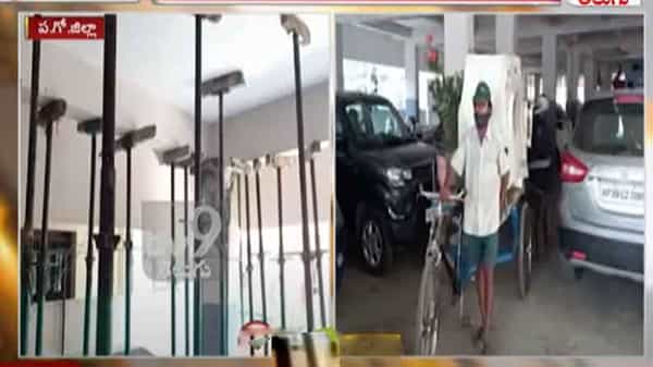 Apartment: బిల్డర్ నిర్వాకంతో గాలిలో తేలియాడుతున్న అపార్ట్మెంట్.. కంచం, మంచం పట్టుకుని పరుగులు పెడుతున్న జనం!