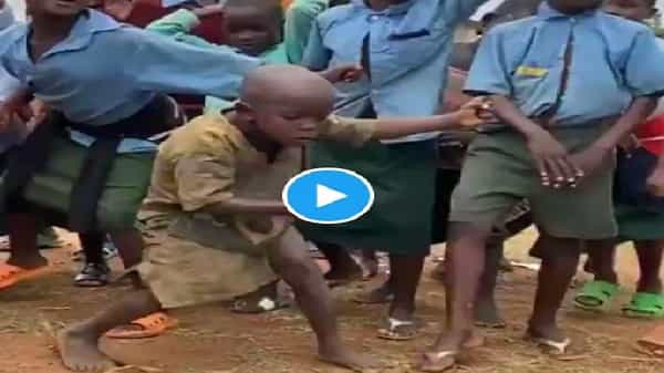 Funny Video: ఈ బుడ్డోడు డ్యాన్స్కు ఫిదా కావాల్సిందే.. స్టెప్పులతో ఇరగదీశాడు.. వైరల్ వీడియో..