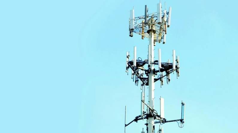 Cell Tower: కృష్ణా జిల్లాలో విచ్చలవిడిగా సెల్ టవర్లు.. మొత్తం ఎన్ని టవర్లున్నాయో తెలిస్తే షాక్ అవుతారు..!