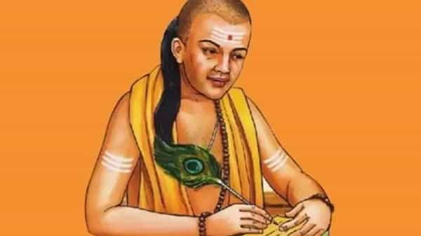 Chanakya Niti: మూర్ఖుడితో.. అతిగా పొగిడేవారితో సహవాసం వద్దని.. సక్సెస్ సూత్రాలు చెప్పిన చాణిక్య..