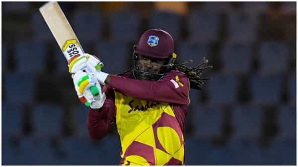 Chris Gayle : క్రిస్గేల్ మరో చరిత్ర..! టి 20 లో 14000 పరుగులు చేసిన మొదటి బ్యాట్స్మెన్..