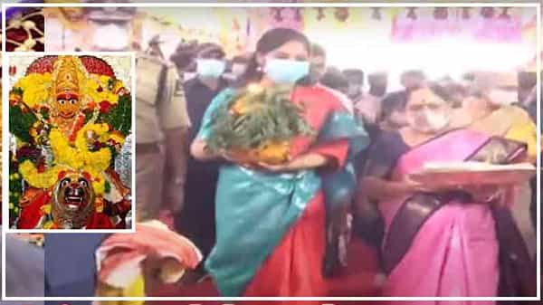 Ujjaini Bonalu: ఉజ్జయిని అమ్మవారికి సీఎం కేసీఆర్ సతీమణి శోభమ్మ బోనం.. అనంతరం ప్రత్యేక పూజలు..