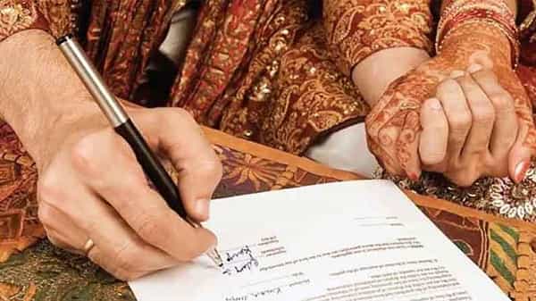 Contact Marriage: డబ్బు కోసం నకిలీ పెళ్లిళ్లు.. విదేశాలకు వెళ్లి విడాకులు..అమ్మాయిల నయాదందా..ఎక్కడంటే